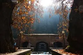 Walk Through Verinag Mughal Garden icon