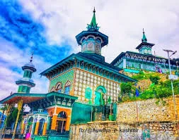 Go to the Shrine of Hazrat Zain-ud-Din Wali icon